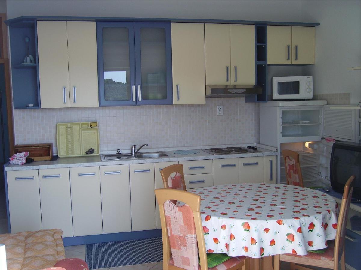 Apartments By The Sea Milna, Hvar - 12244 Екстер'єр фото