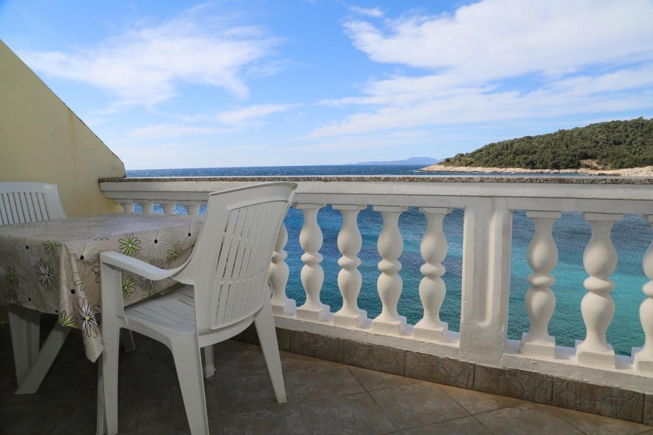 Apartments By The Sea Milna, Hvar - 12244 Екстер'єр фото